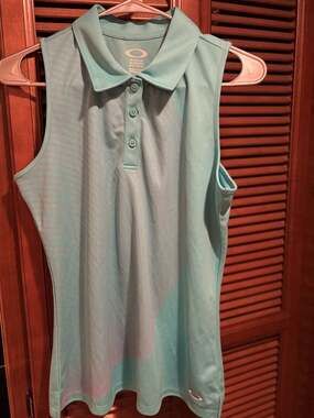 Oakley Women's Sleeveless Performance